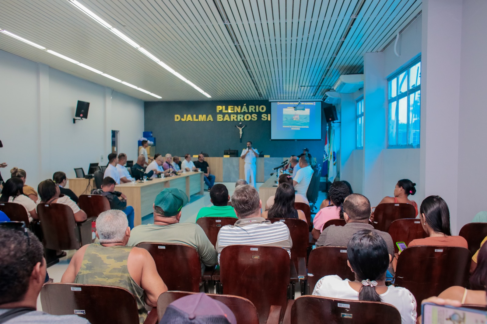 Capitania dos Portos de Alagoas leva serviços essenciais a pescadores de Coruripe